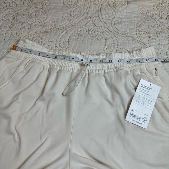 Athleta wide leg cropped cream white sweatpants - Picture 7 of 11